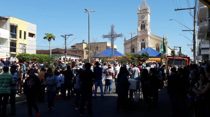 Cafeicultores fazem protesto contra atuais preços do café em Cabo Verde (MG) 04