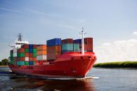 Cecafé alerta que falta de contêineres e de espaço nos navios vêm causando a redução nas exportações do grão