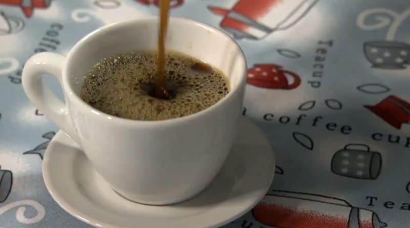 Entenda a diferença entre 'café que bebe e café que não bebe'.mp4_snapshot_04.44