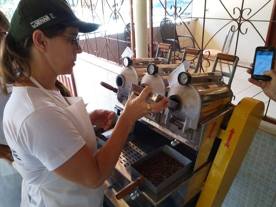 ER05 - Classificação e Degustação de Café em Reduto em parceria com IWCA (4)