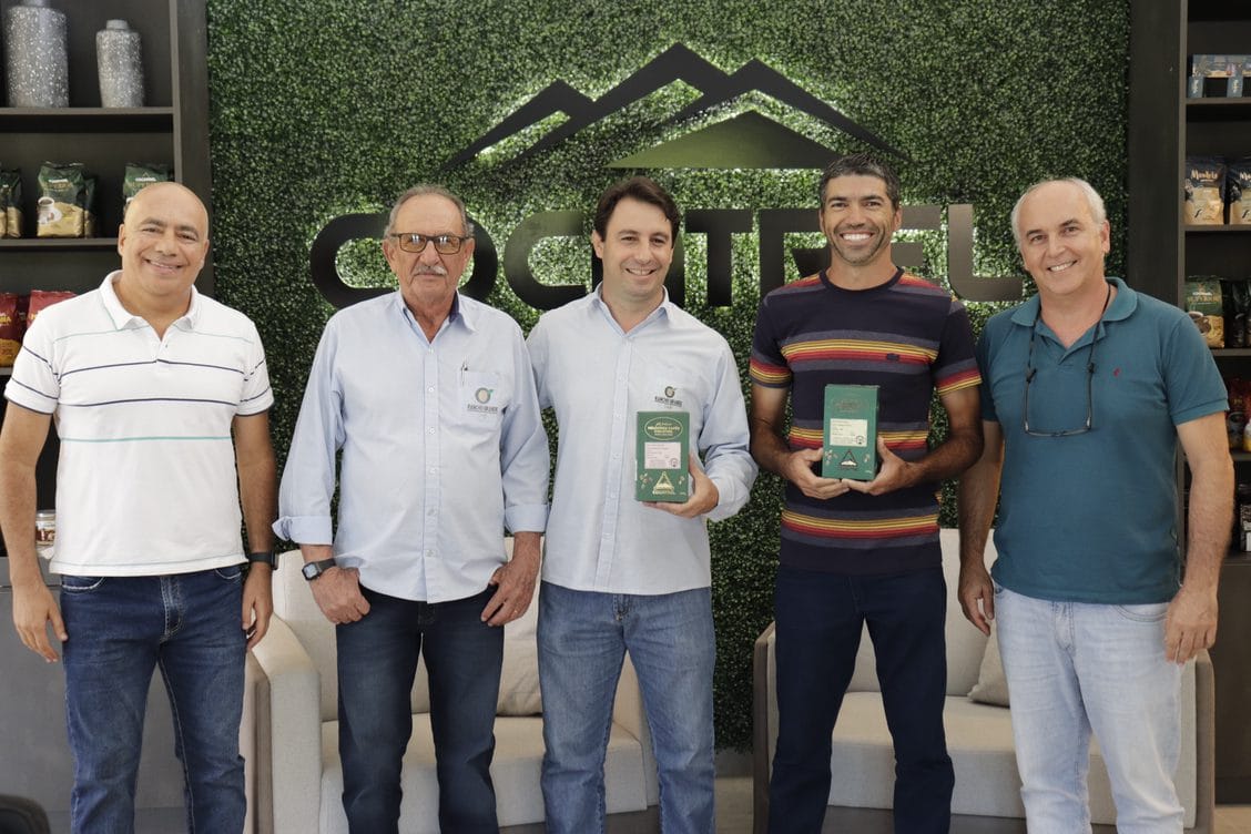 Cocatrel lança os cafés dos produtores João Paulo França e José Carlos dos Reis 01